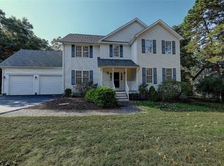 41 White Oak Ct, South Kingstown, RI 02879