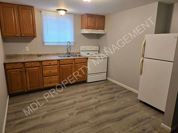 2nd image of 4525 N Woodbridge Ave #6