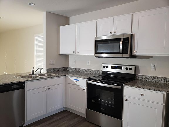 5th image of 813 S Parker Pl