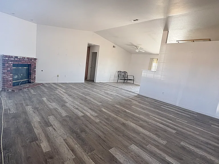 14258 Tonikan Rd — Photo 13