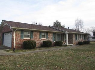 1104 Springer Rd, Lawrenceburg, TN 38464