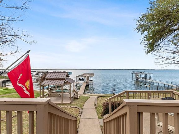 5th image of 135 Shoreline Dr