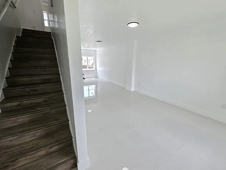 450 NW 84th St #1 — Photo 3