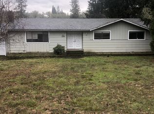 350 Singing Waters Rd, Winchester, OR 97495