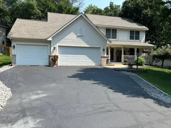 7493 Hidden Valley Ct S, Cottage Grove, MN 55016
