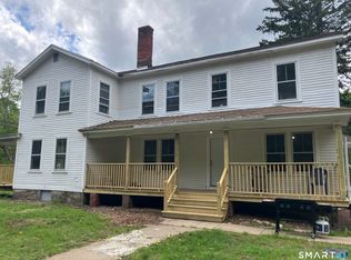 28 Village St, Willington, CT 06279