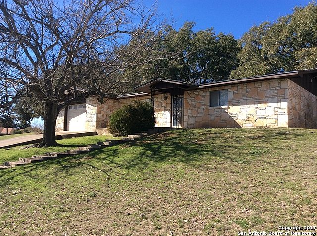 1st image of 209 Loma Vista Dr S