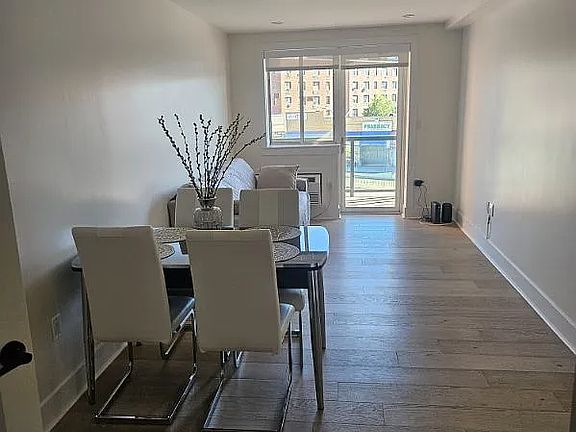 2nd image of 10210 Queens Blvd APT 302