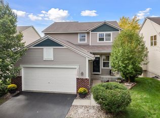 1752 Prescott Ln, Chaska, MN 55318
