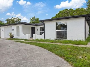 7105 King Arthur Dr, Port Richey, FL 34668