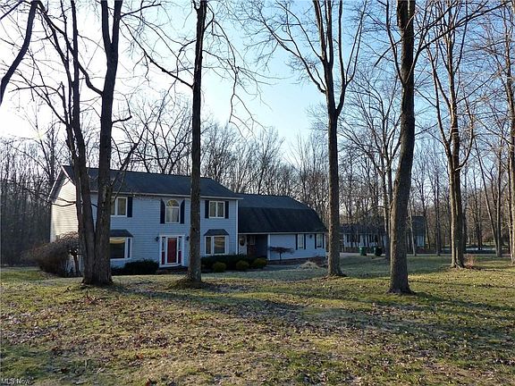 2nd image of 4550 Wellington Dr