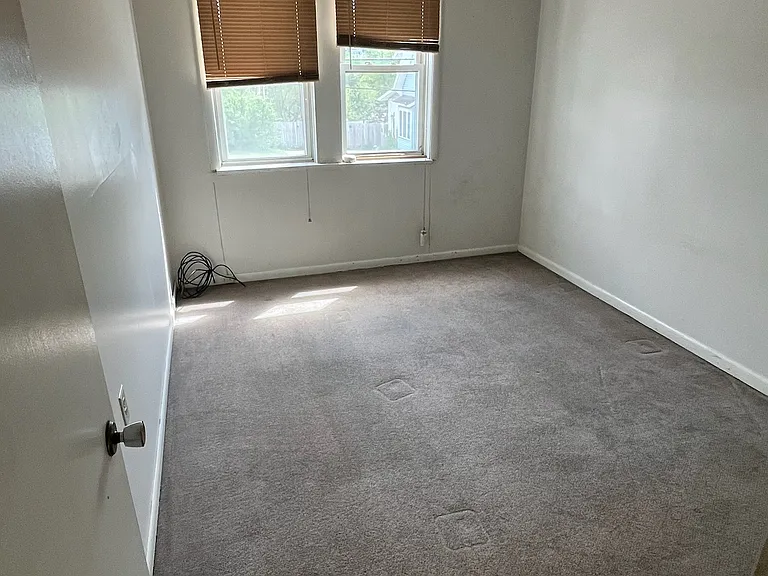 718 Penn Ave #2 — Photo 3