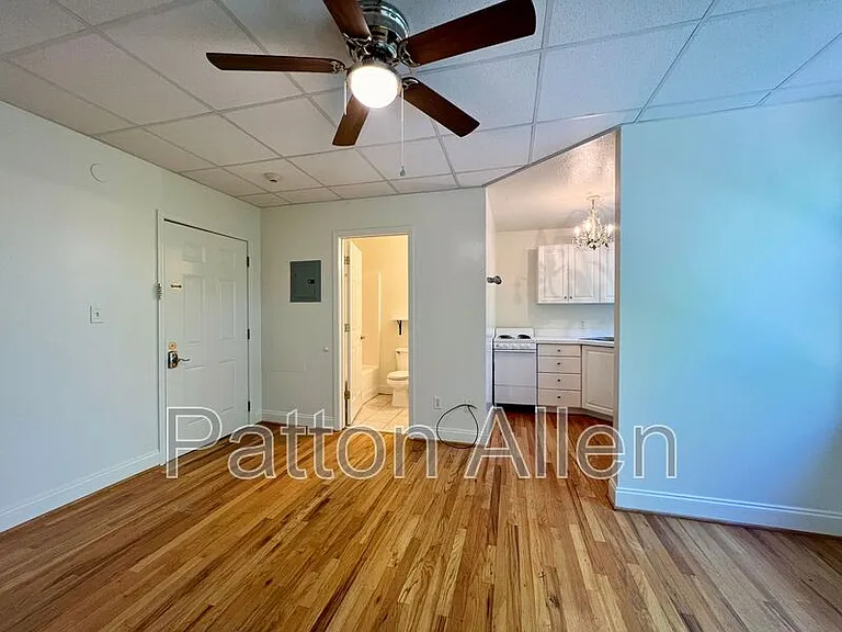 43 Ravenscroft Dr #3 — Photo 5