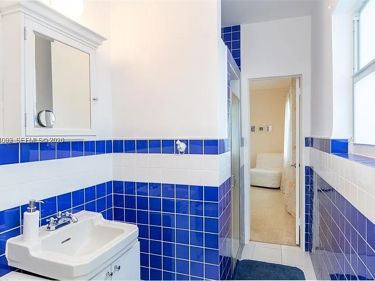 1123 Bay Dr — Photo 30