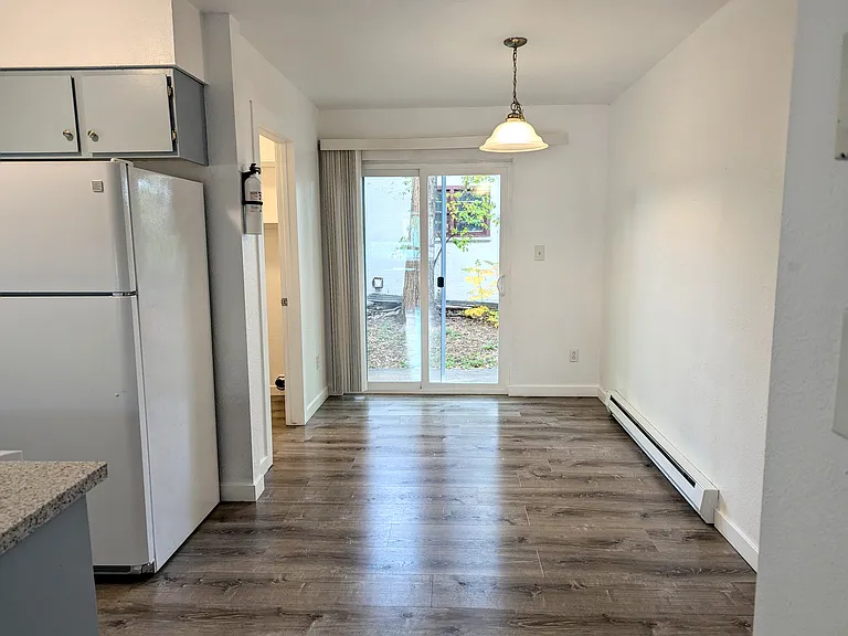 Aspen St — Photo 8