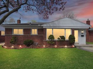 24400 Chernick St, Taylor, MI 48180