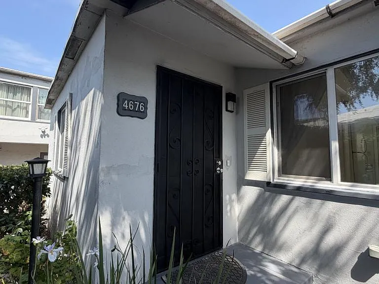4668 Mississippi St — Photo 1