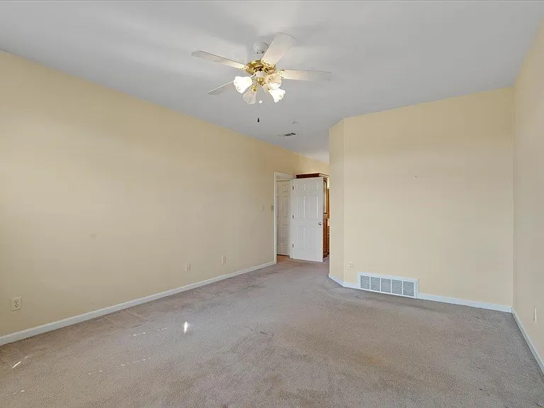 20 Pine Meadows Ln — Photo 17