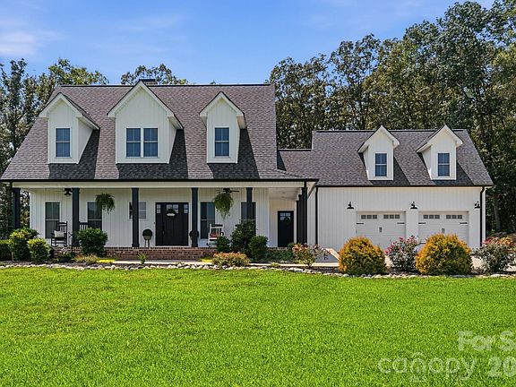 2nd image of 4203 Sincerity Rd