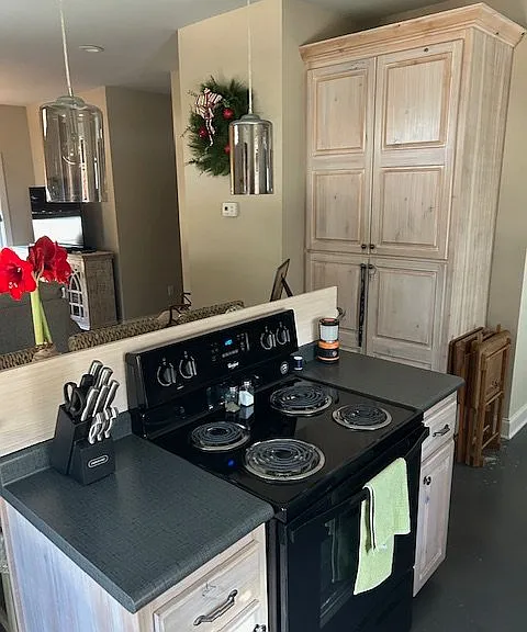 306 S Denton Rd — Photo 5