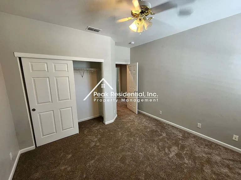 1119 Green Ridge Dr — Photo 14