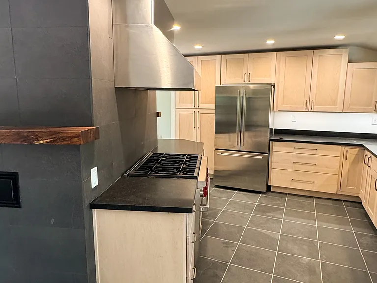 3410 S Cocopah Dr — Photo 2