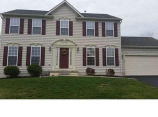 1017 Runaway Dr, Pennsburg, PA 18073