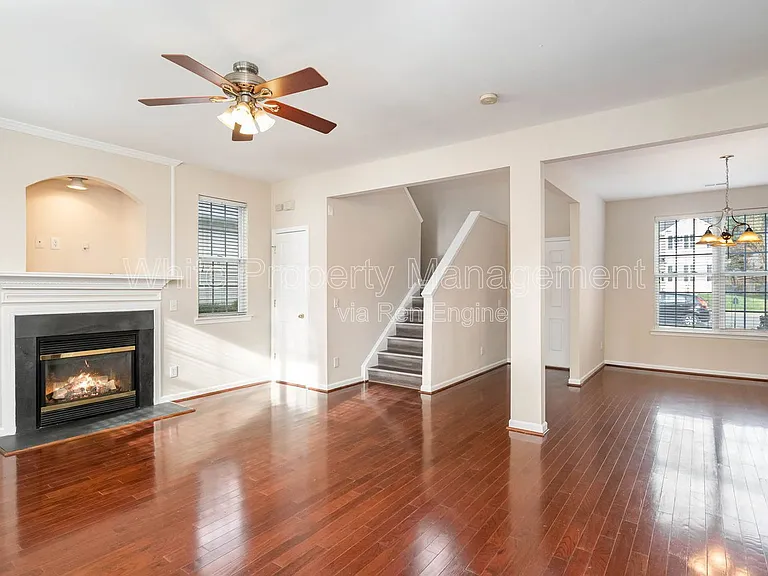 17304 Commons Crossing Dr — Photo 6