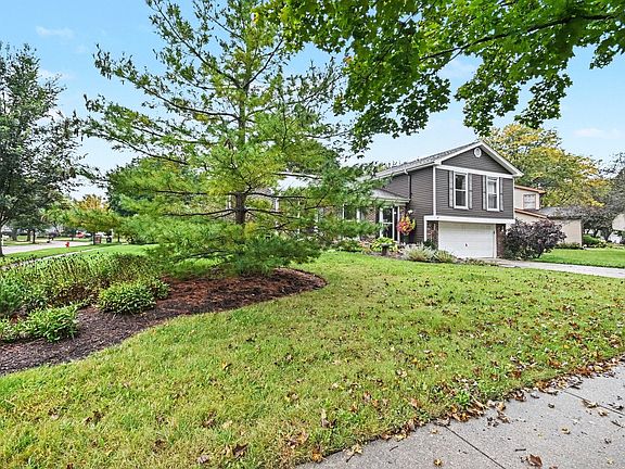 3rd image of 1021 Colony Dr