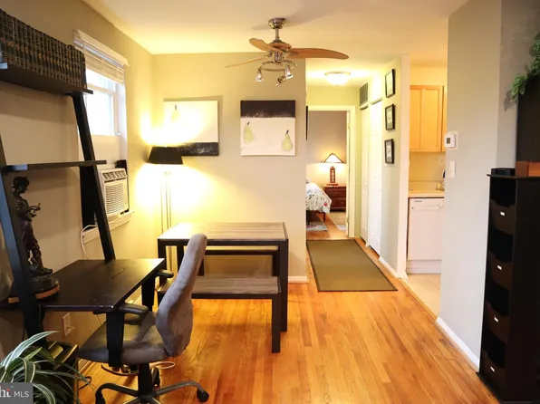 4407 Falls Bridge Dr Unit E, Baltimore, MD 21211