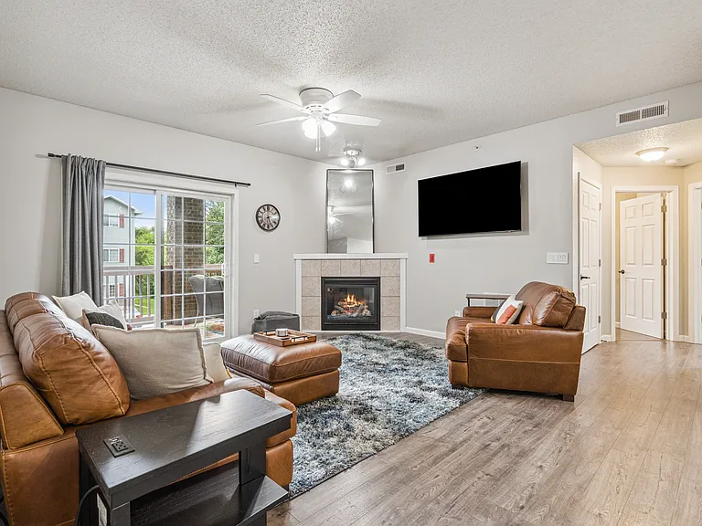 80 Circle Dr #5 — Photo 6