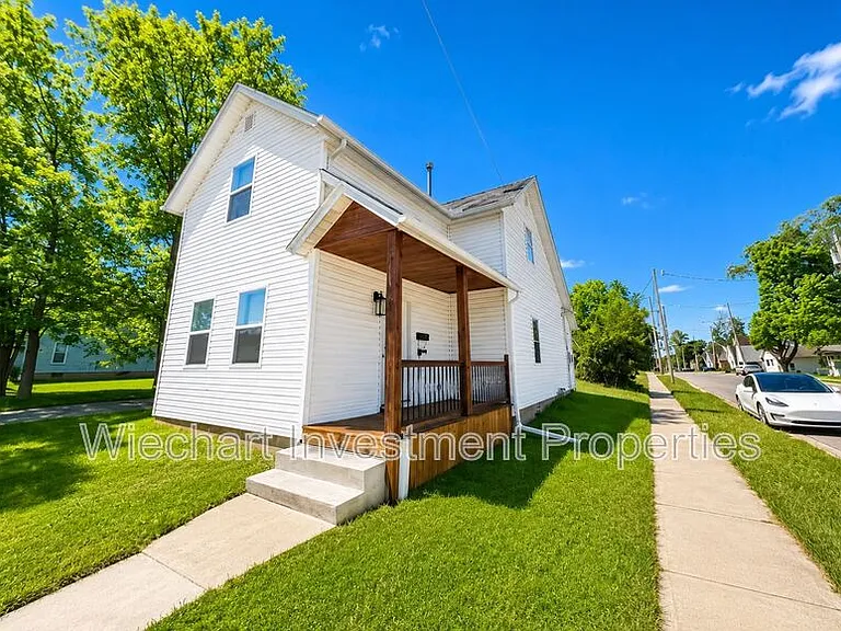 725 W Williams Ave — Photo 1