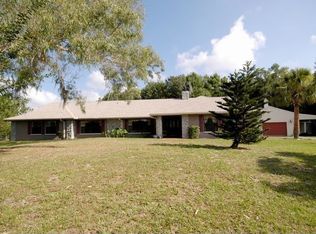 17330 Raintree Rd, Lutz, FL 33558