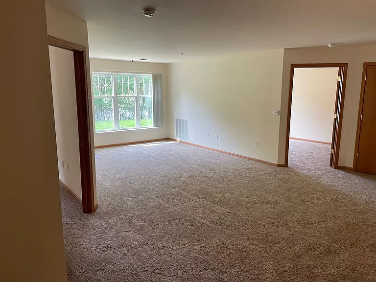 Door Creek Apartments — Photo 14