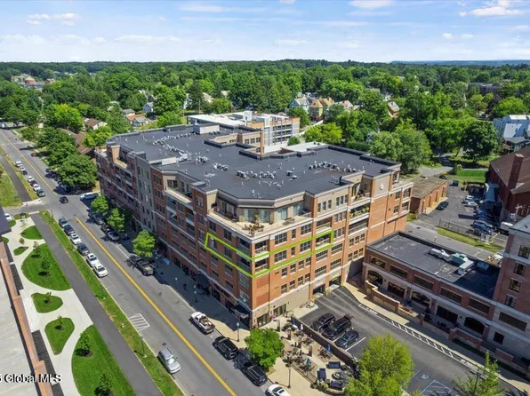 38 High Rock Avenue #4D, Saratoga Springs, NY 12866