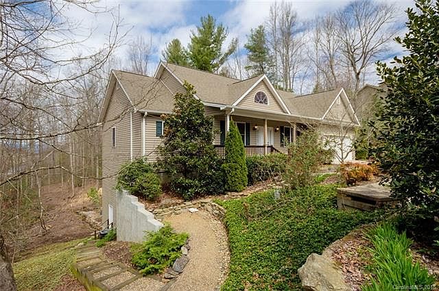 1st image of 210 Tallyho Ln