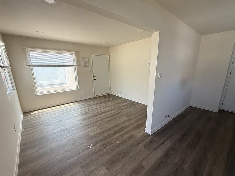1152 Reed Ave — Photo 6