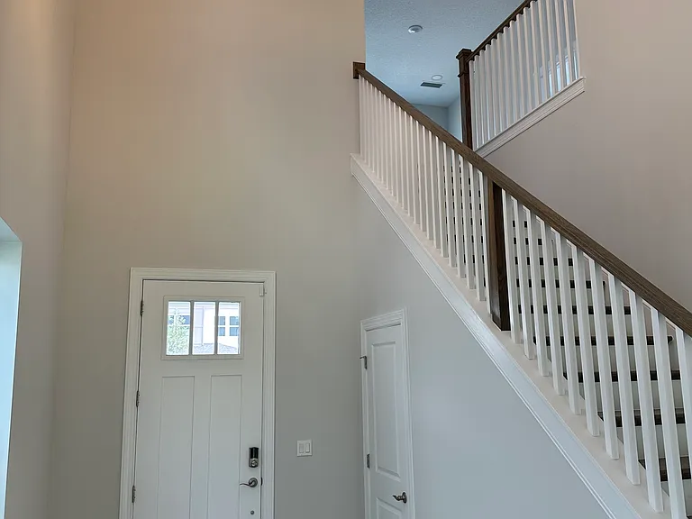 82 Bedford Terrace St — Photo 12