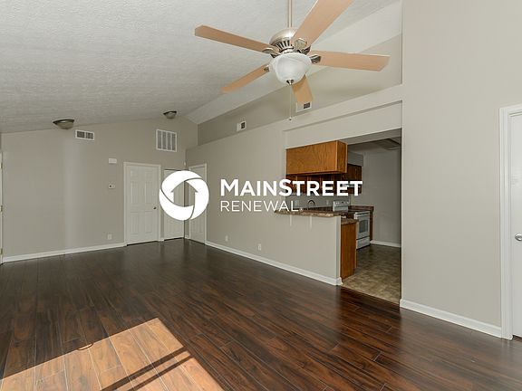 Living Room / Dining Room