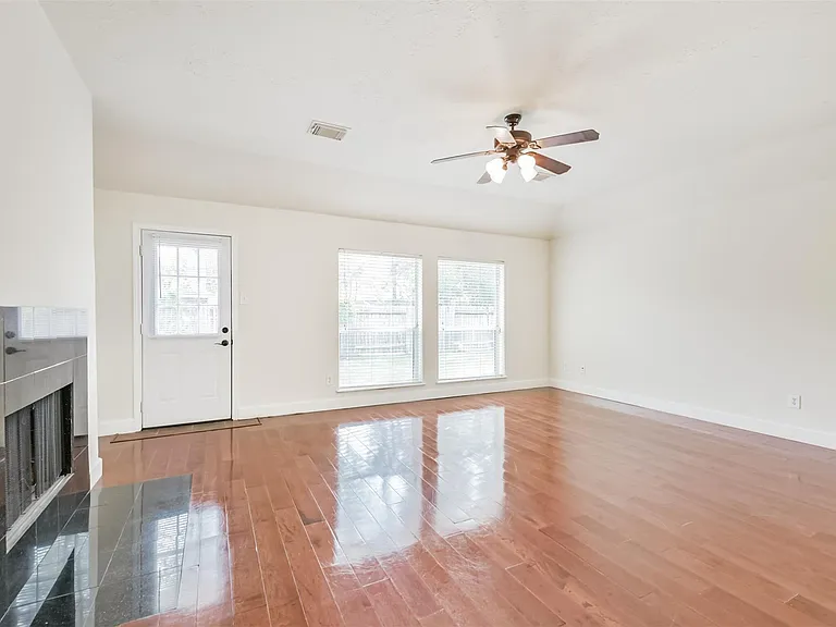 7 Heron Hollow Ct — Photo 11
