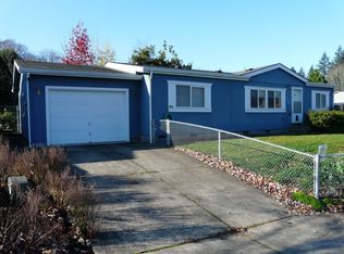 1284 S 57th Pl, Springfield, OR 97478