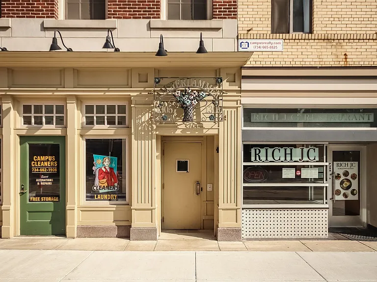 1309 S University Ave — Photo 3