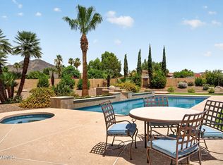 5624 W Misty Willow Ln, Glendale, AZ 85310