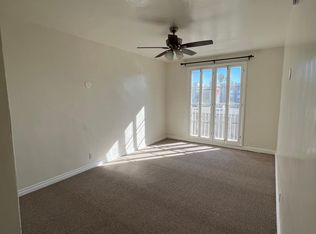 656 S Ridgeley Dr #R, Los Angeles, CA 90036