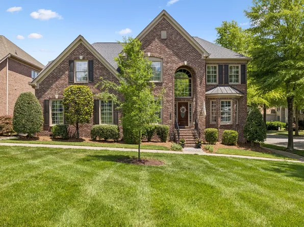 110 Cornerstone Cir, Franklin, TN 37064