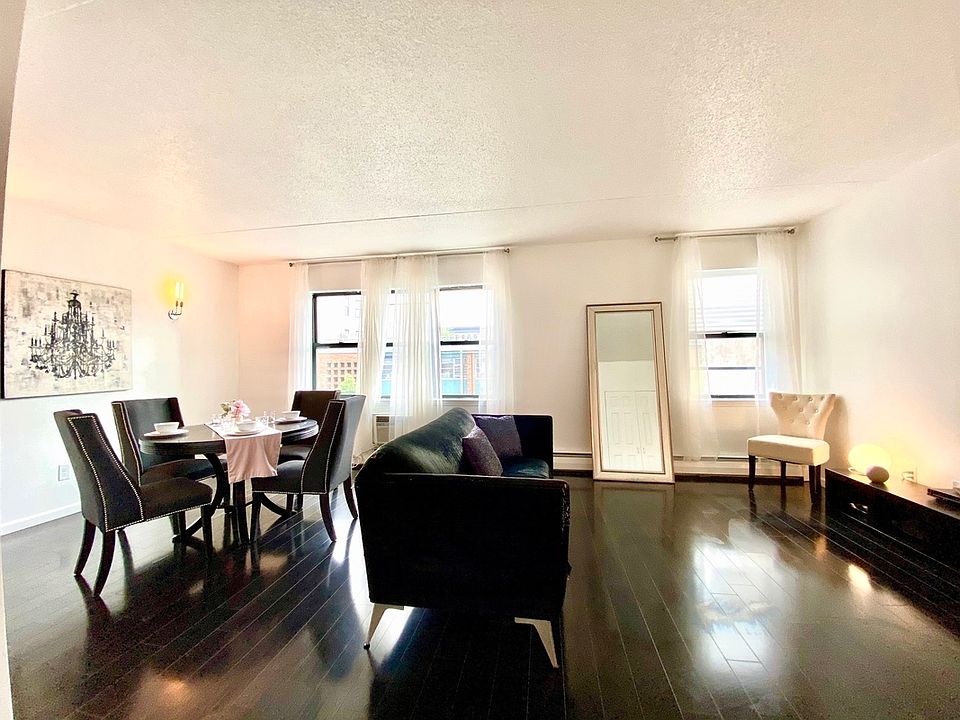 1st image of 213 W 121st St #4