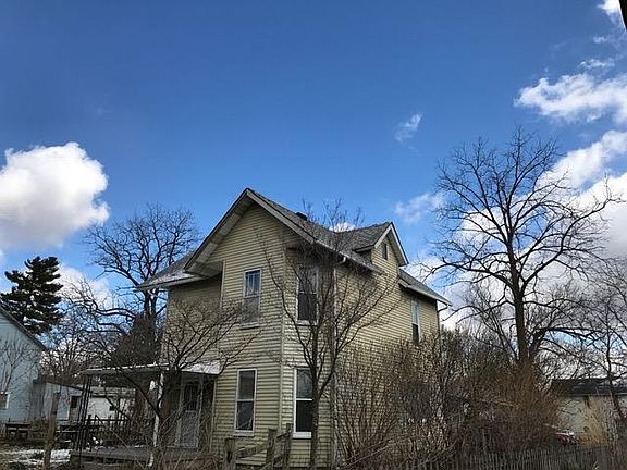 3rd image of 306 N Greenwood St