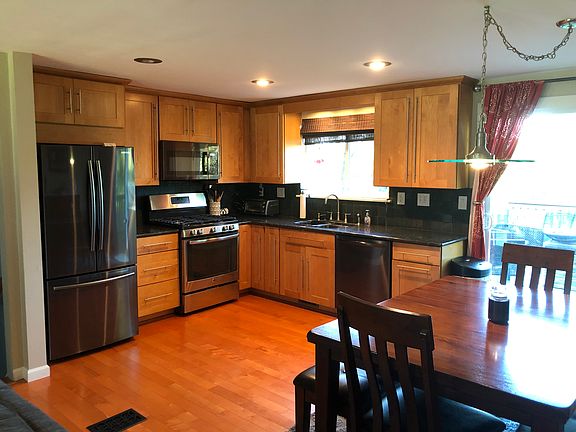 4th image of 3104 Kingsbridge Ln