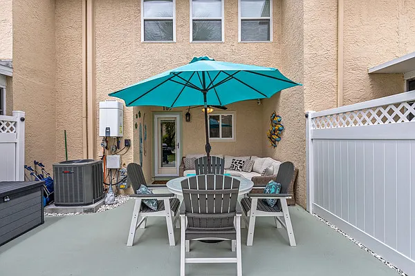 105 Linda Marie Ln — Photo 22