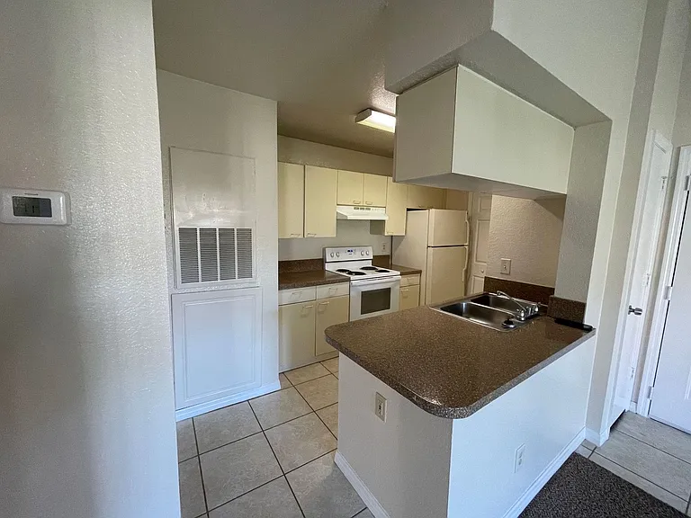 2550 N Alafaya Trl #4201 — Photo 11